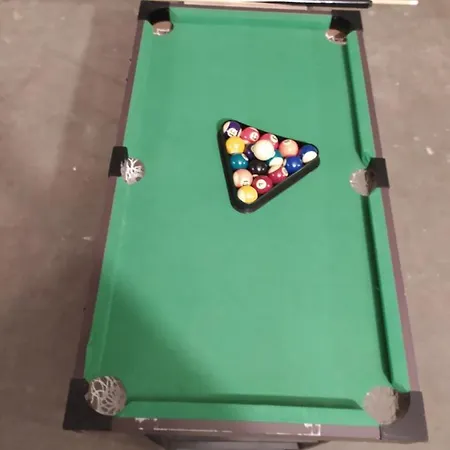 럭셔리텐트 Wine And Beer Club House Cellar With Ping Pong, Karaoke, Board Games, Lan Party, Bike Lending Cool Service